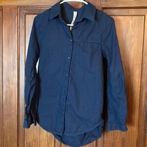 Lululemon Women’s Navy Blue Full Day Ahead Cotton Button Down Shirt Size 4